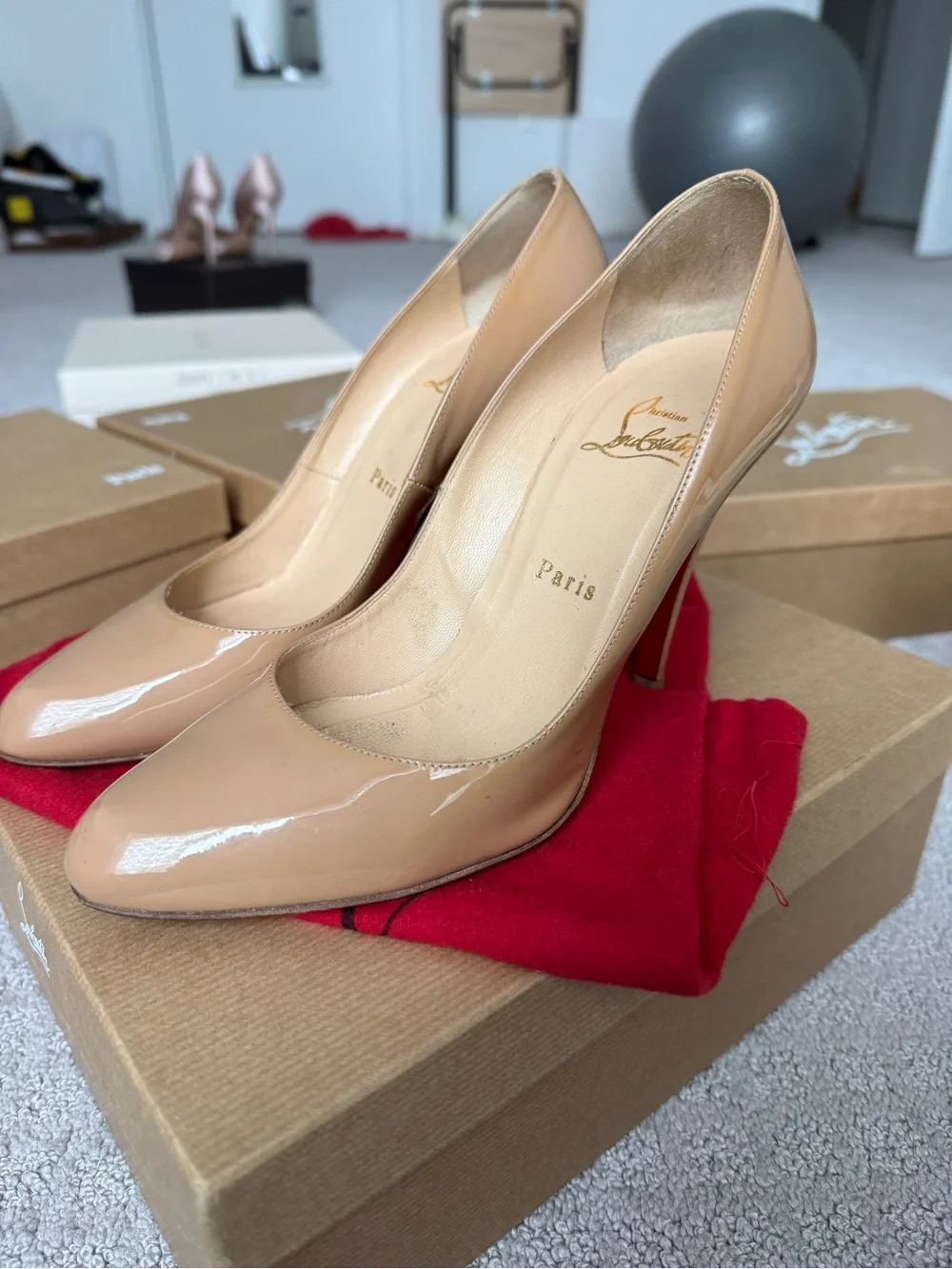 Christian Louboutin Nude Patent Leather  Pumps